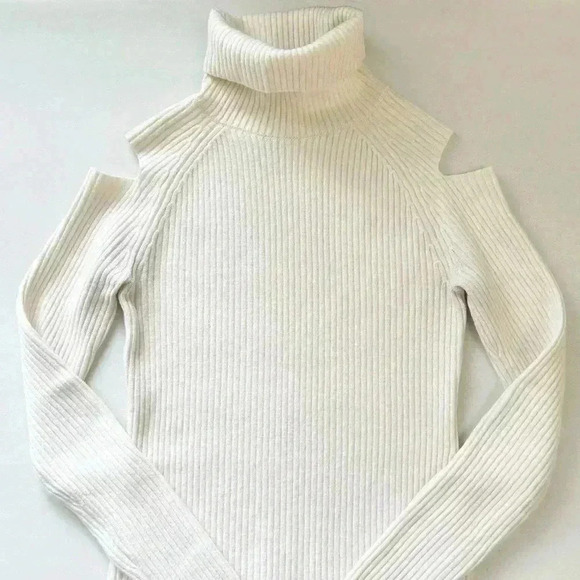 Theory Jemliss Cold Shoulder Ribbed  Wool Turtleneck Sweater Ivory Cream Small - Picture 14 of 16